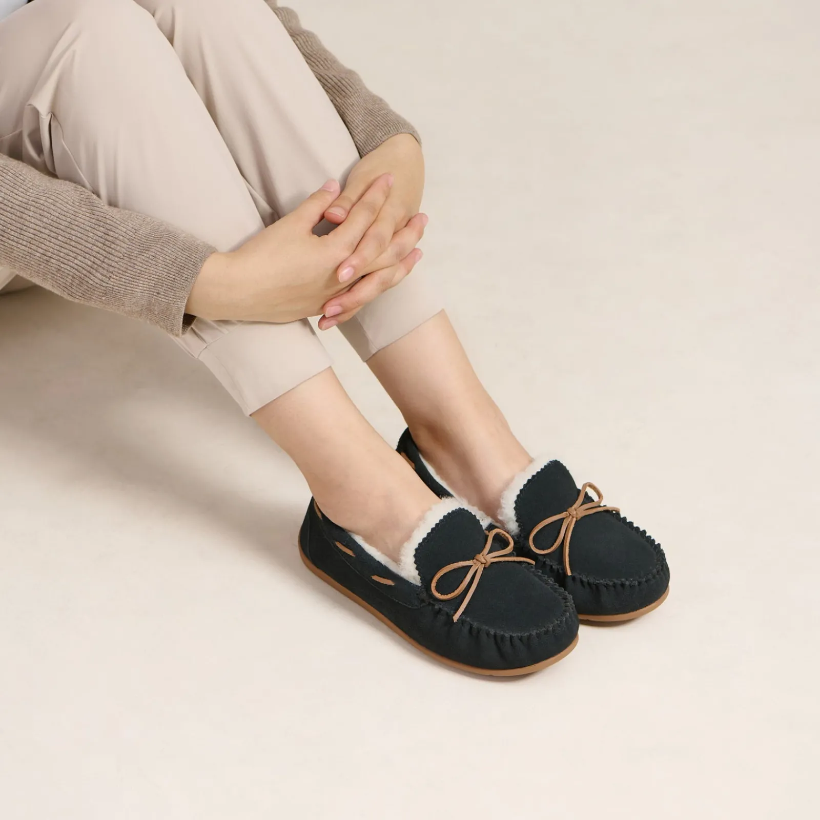 Best Amble Bow Metatarsal Women Slippers