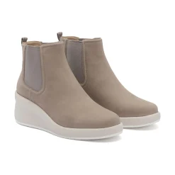 Hot Passage Chelsea Metatarsal Women Slip Ons|Slip Ons