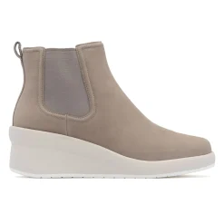 Hot Passage Chelsea Metatarsal Women Slip Ons|Slip Ons