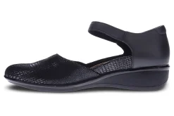 Best Osaka Women Casual Shoes|Adjustable Strap
