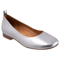 Hot Kiris Women Slip Ons|Slip Ons